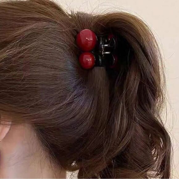 Cherry Hair Clip S930 - Picture 2 of 5